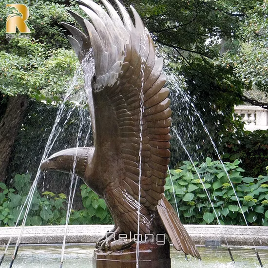 Grossista della decorazione del giardino della statua dell'aquila del bronzo antico della scultura animale d'ottone del parco domestico su ordinazione